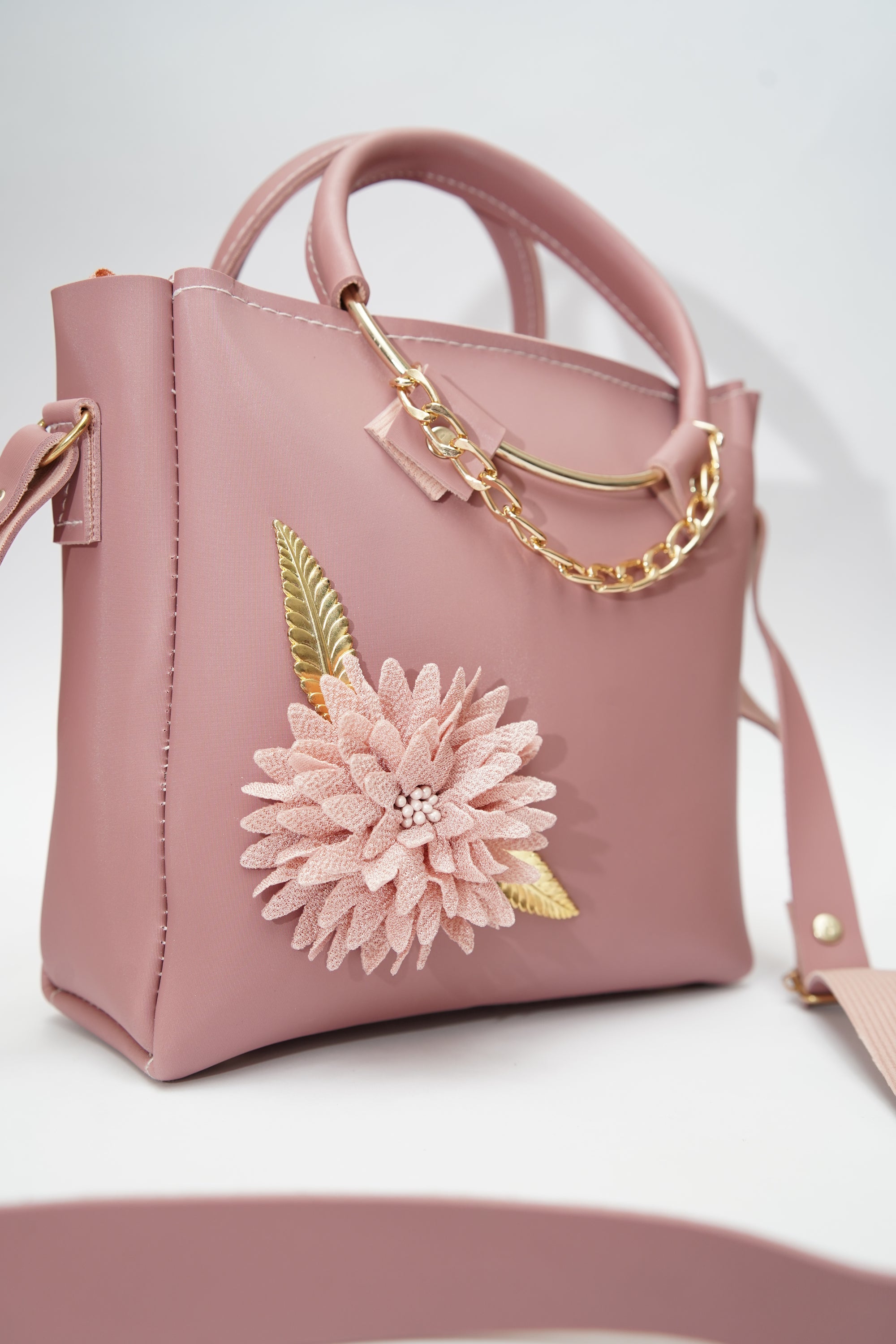 Hand bag