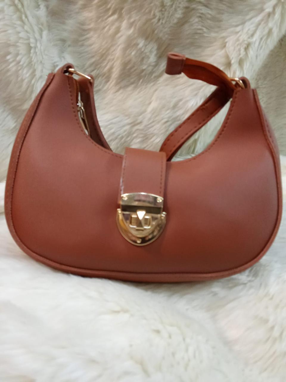 Luxeloom shoulder bag