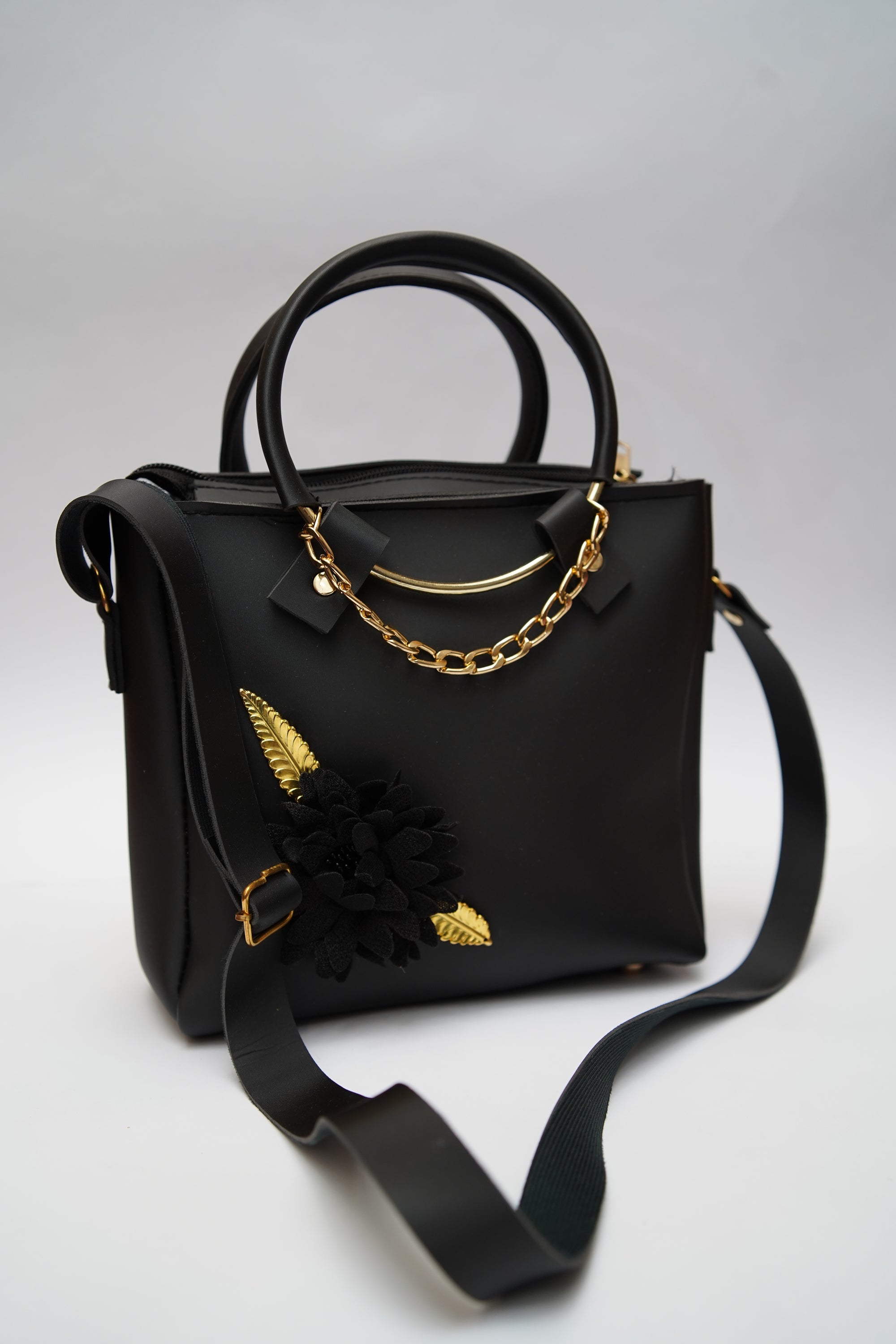 Hand bag shoulder bag